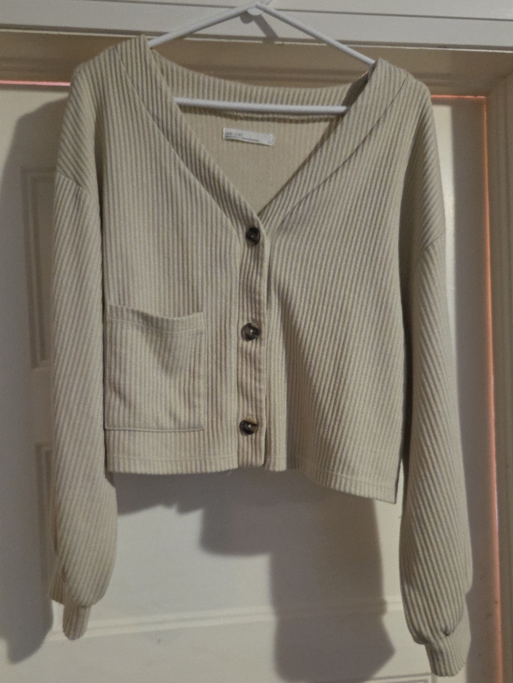 OAK + FORT Cream Ribbed V-Neck Button Cardigan